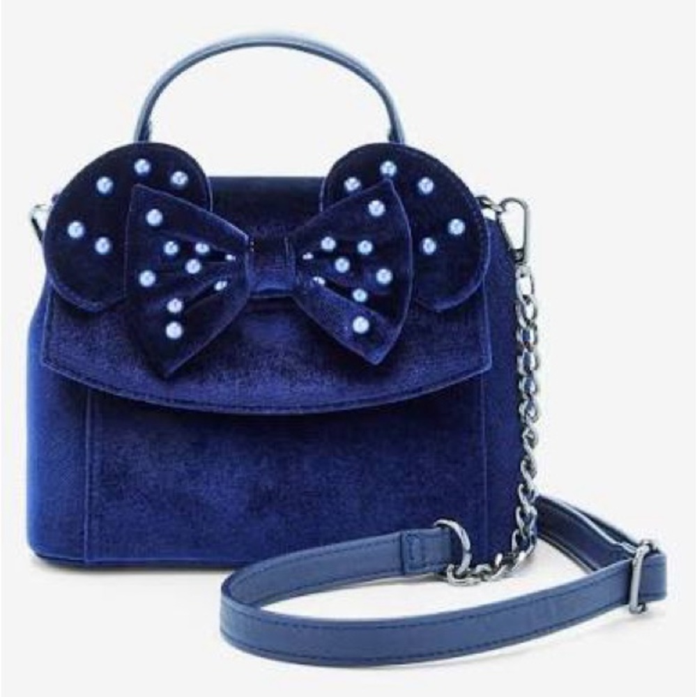 Loungefly Minnie Mouse Velvet Pearl Purse
